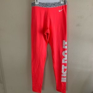 NIKE PRO- Womens Small leggings